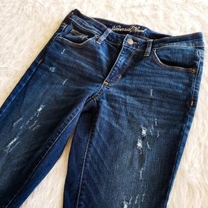 Universal Thread Mid rise skinny jeans 2/26
